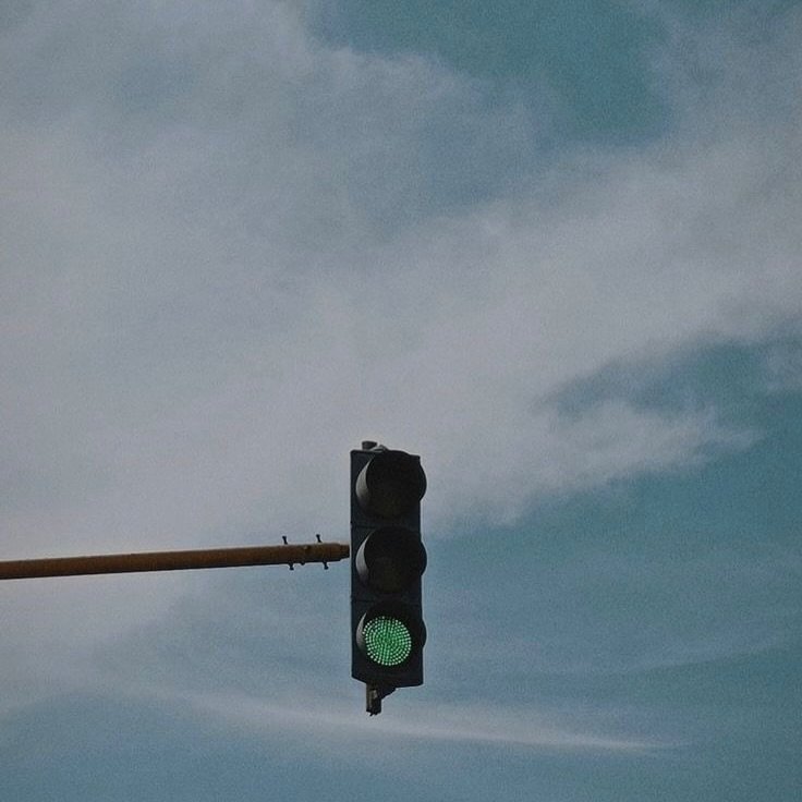 Foto de un semáforo en verde en el Instagram de Clara Nebot, psicóloga en vilareal.